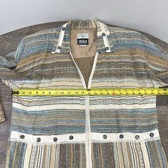 Yak Magik Boho Mixed Material Silk and Button Trimmed Blazer Size Large - Picture 8 of 12